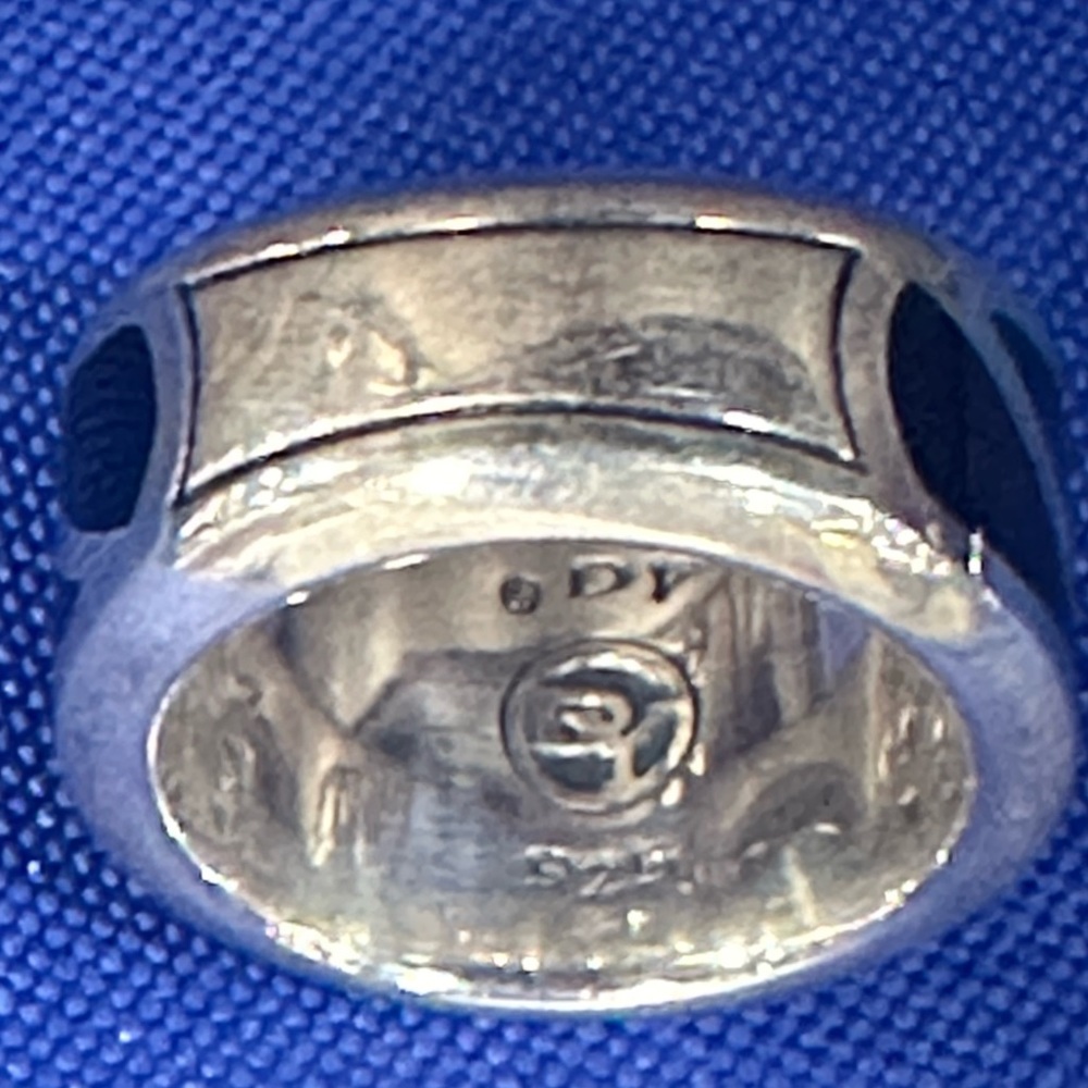David Yurman Mens Silver Ring with Black Onyx.  Beautiful Band - Picture 2 of 3